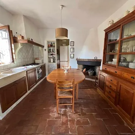 Casa Baraldes Holiday home *